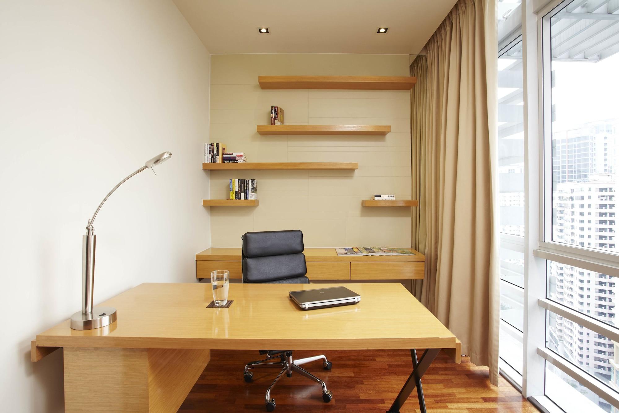 Parkroyal Serviced Suites קואלה לומפור מראה חיצוני תמונה A home office