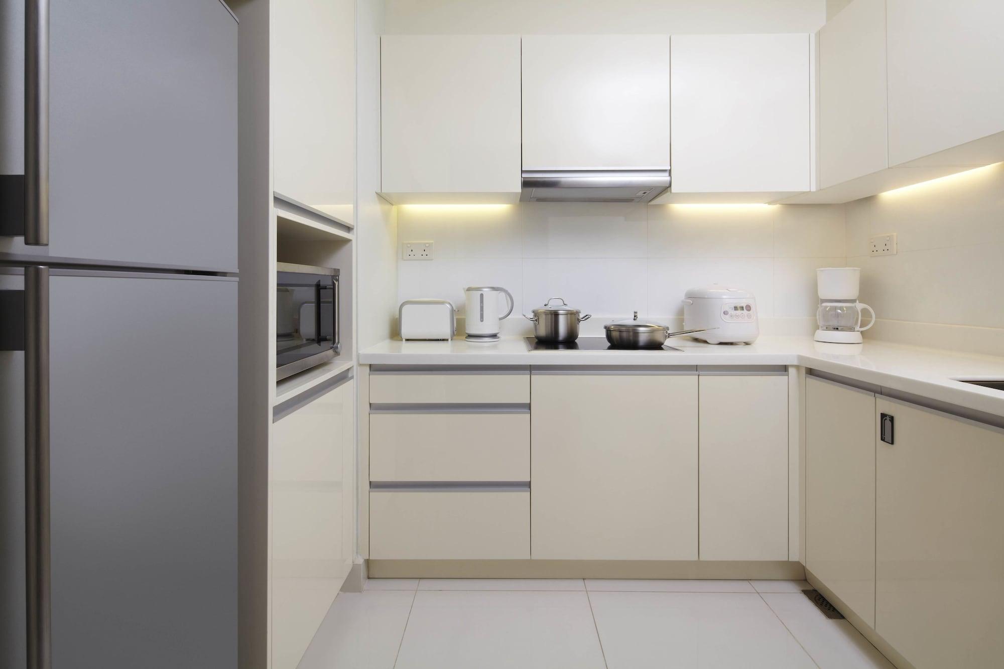Parkroyal Serviced Suites קואלה לומפור מראה חיצוני תמונה A modern kitchen