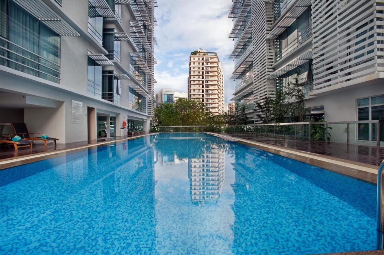 Parkroyal Serviced Suites קואלה לומפור מתקנים תמונה The Panorama pool