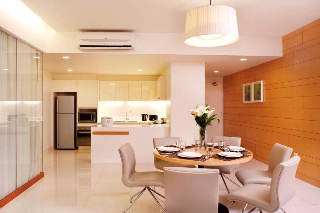 Parkroyal Serviced Suites קואלה לומפור מראה חיצוני תמונה A dining room in a condominium