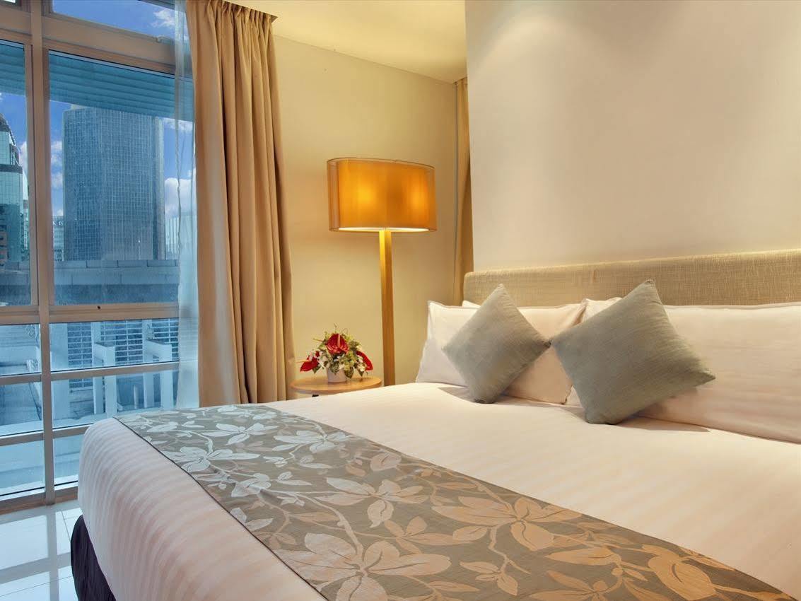Parkroyal Serviced Suites קואלה לומפור מראה חיצוני תמונה A bedroom at the hotel